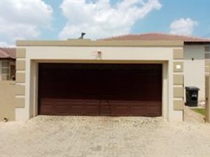 3 Bed House in Kosmosdal