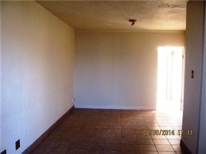 2 Bedroom Flat in Weavind Park