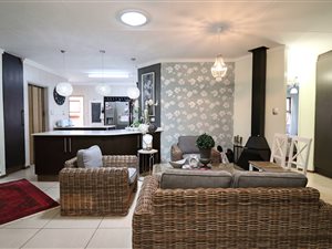 3 Bed House in Pentagon Park