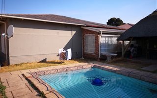 2 Bedroom House in Whiteridge