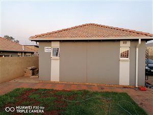 2 Bed House in Mahube Valley