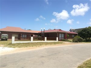 6 Bed House in Oyster Bay