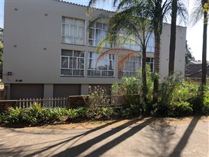 2 Bed Apartment in Clarendon