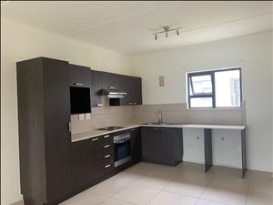 2 Bed Apartment in Dainfern