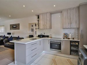 6 Bed House in Ben Kamma