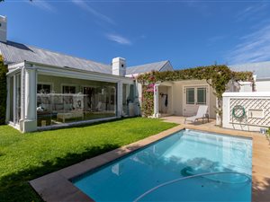 4 Bed House in Steenberg Golf Estate