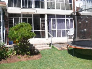 2 Bed Townhouse in Denlee