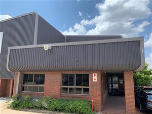 2350 m² Industrial space in Eastgate