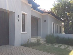 3 Bed House in Dainfern Golf Estate