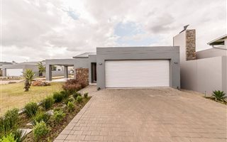 4 Bedroom Cluster in Eye of Africa