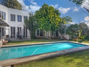 6 Bed House in Dalecross