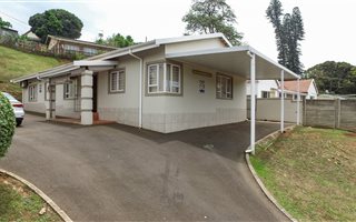3 Bedroom Simplex in Greenwood Park