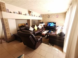 3 Bed Apartment in Bellevue