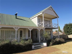 4 Bed House in Bergsig