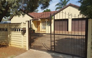 4 Bedroom House in Mayberry Park