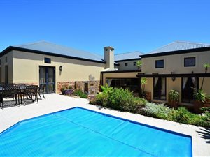 4 Bed House in Atlantic Beach Golf Estate