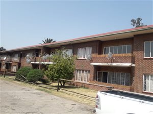 2 Bed Apartment in Driehoek