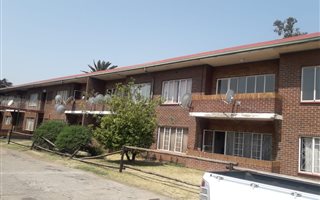 2 Bedroom Apartment in Driehoek