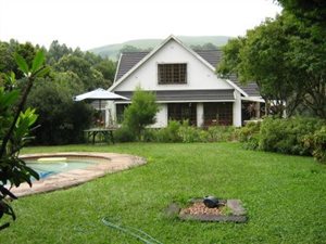 6 Bed House in Byrne Valley