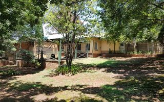 3 Bedroom House in Valhalla