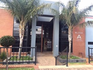 147 m² Office Space in Willowbrook