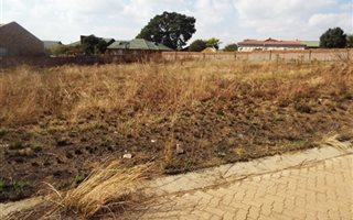 1030 m² Land available in Pine Ridge