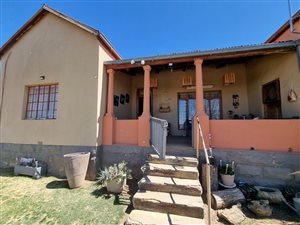 4 Bed House in Warden