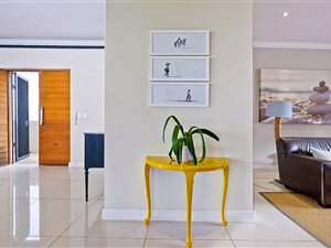 4 Bed House in Florida Hills