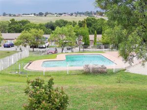 3 Bed Townhouse in Country View