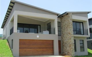 4 Bedroom House in Tinley Manor and surrounds