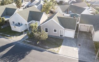 2 Bedroom Townhouse in Protea Heights