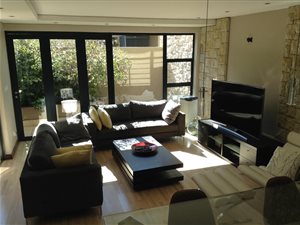 3 Bed Apartment in Hyde Park