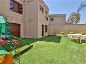 3 Bed Cluster in Bedfordview