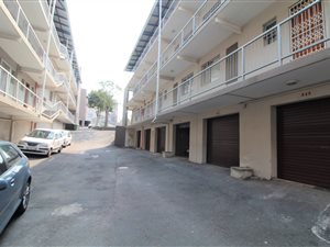 2 Bed Apartment in Woodhurst