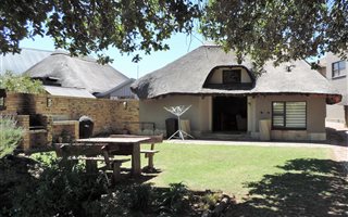 2 Bedroom House in Vaal Marina