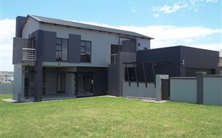 4 Bedroom House in Midstream Ridge Estate