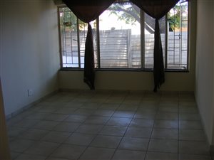 3 Bedroom House in Oos-Einde