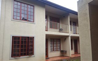 2 Bedroom Apartment in Clarendon