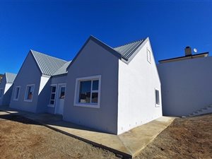 3 Bed House in Island View