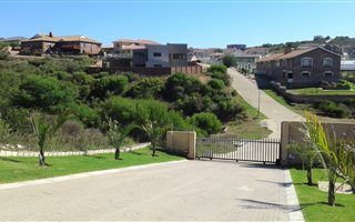 2 Bedroom House in Island View