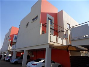 2 Bed Townhouse in Mayberry Park