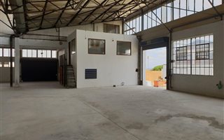 950 m² Industrial space in Tulisa Park