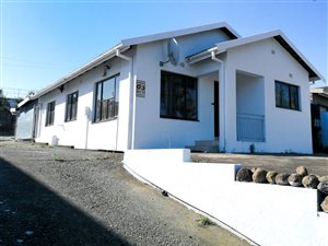 2.5 Bed House in Stanger Manor