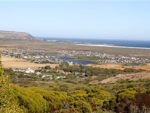 700 m² Land available in Noordhoek
