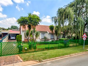 4 Bed House in Birch Acres