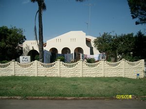 6 Bed House in Howick West