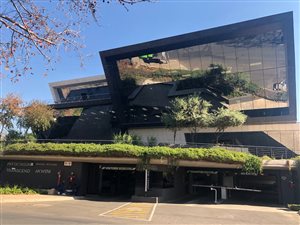 865 m² Commercial space in Waverley