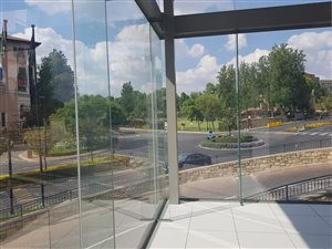 350 m² Office Space in Fourways