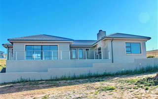 3 Bedroom House in Mossel Bay Central