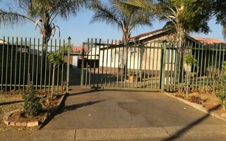 3 Bedroom House in Kwaggasrand